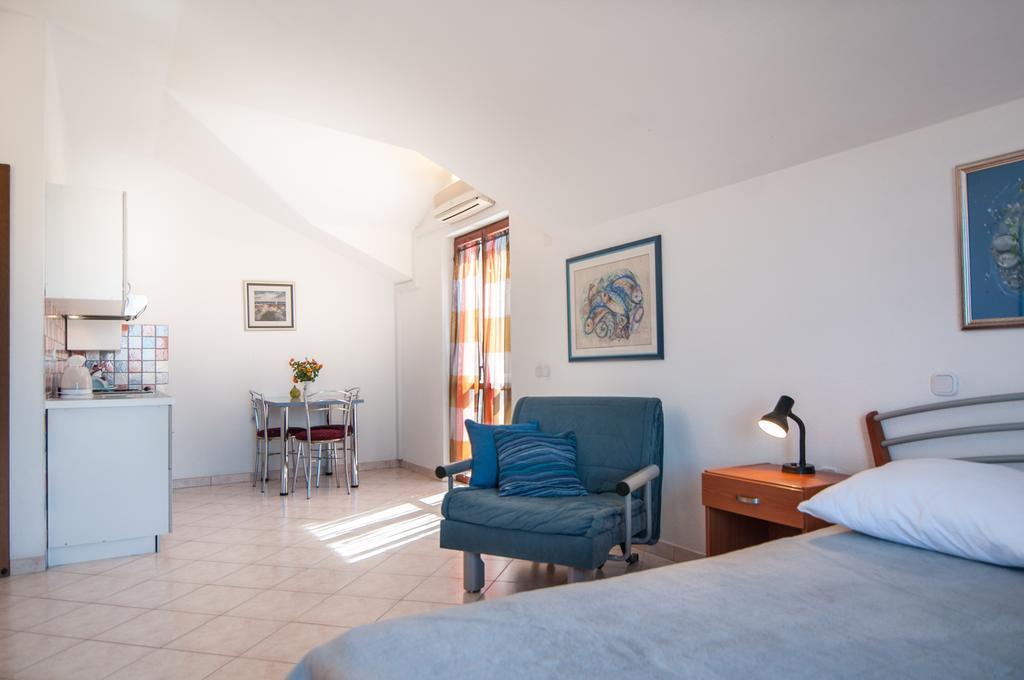 Apartments Raic San Pietro di Brazza Esterno foto