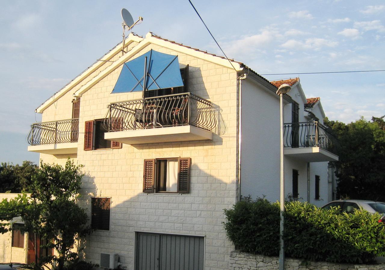 Apartments Raic San Pietro di Brazza Esterno foto